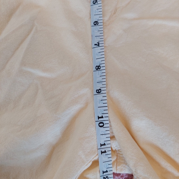 Prana Breathe Yellow Hiking Cargo Capri Pant Size Large - Picture 11 of 13